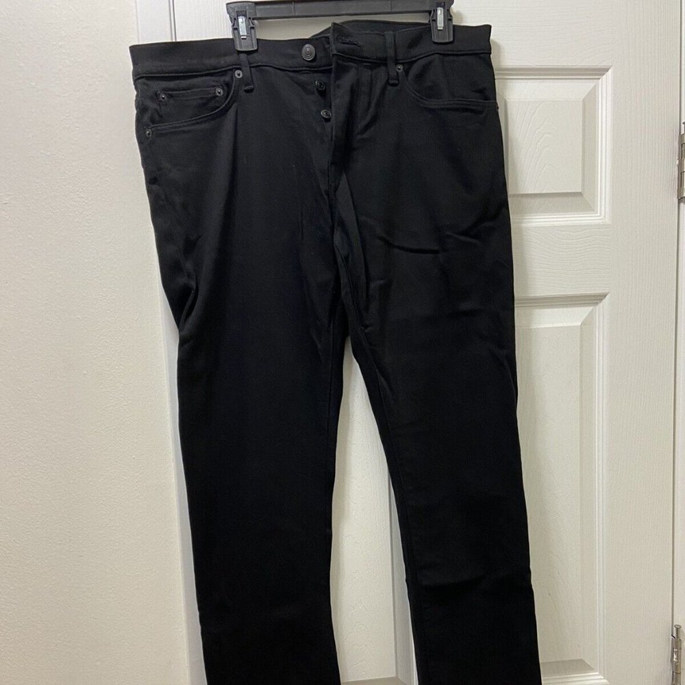Burberry Men’s Jeans 36 X 32 Black. New With No Tags. Never Worn
